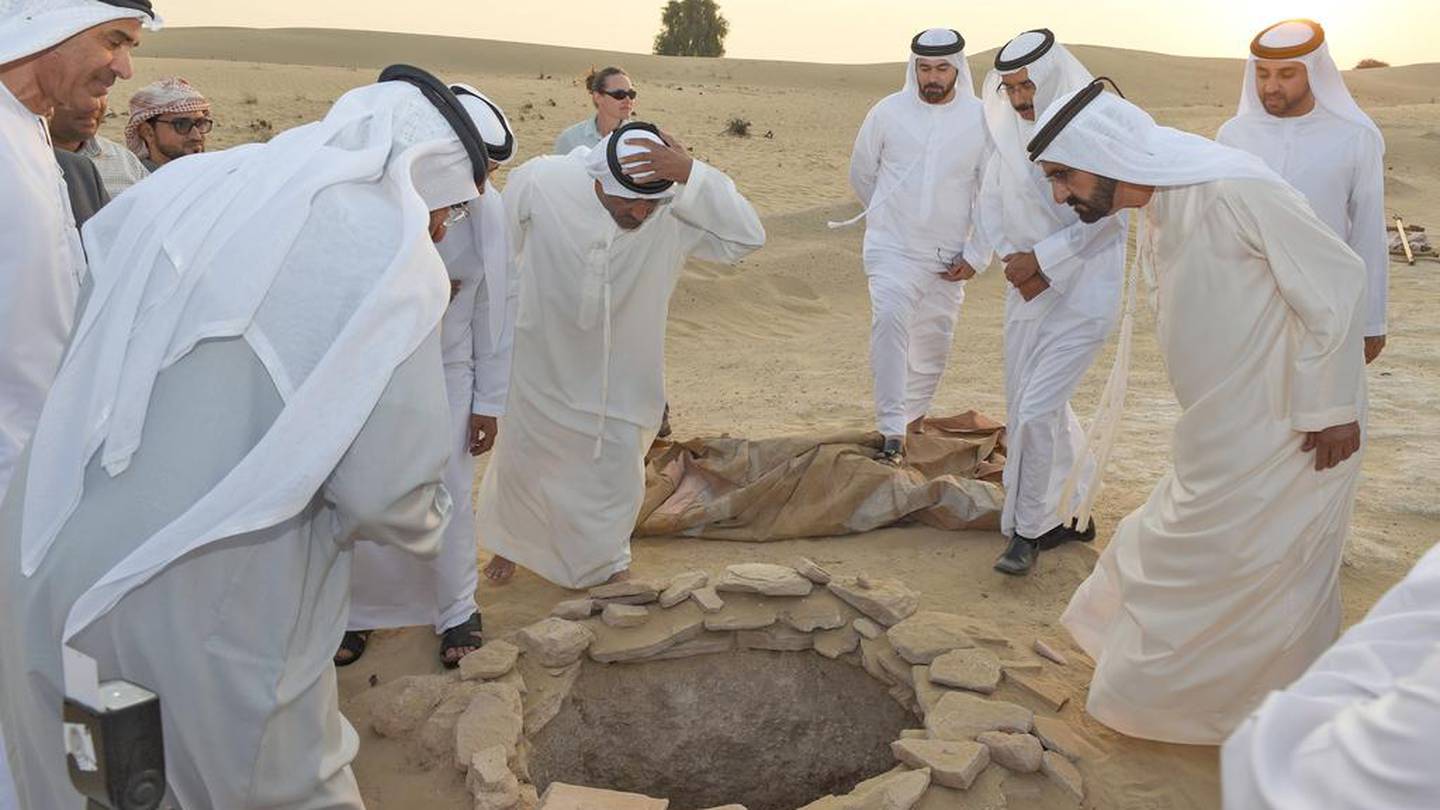 Ruler of Dubai examining the site